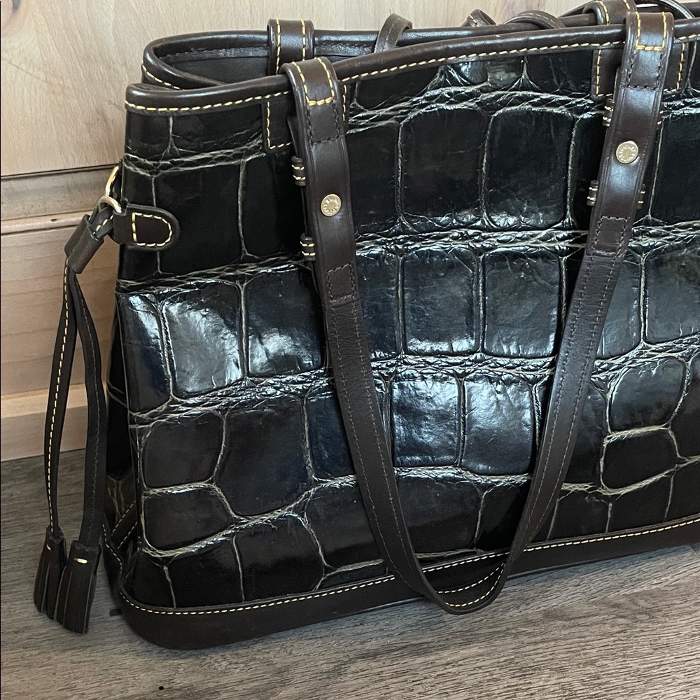Vintage Dooney & Bourke Croco Embossed Leather Tote - Dark Brown / Black - Picture 4 of 10